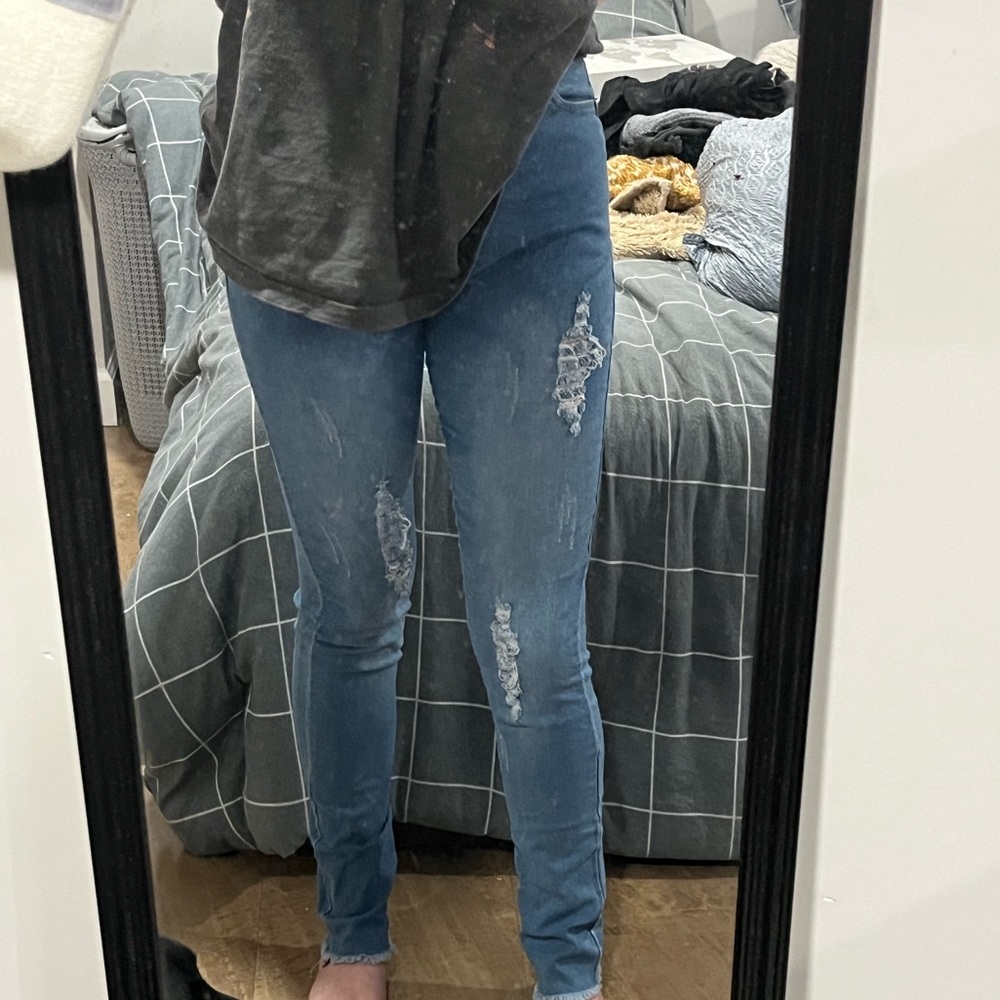 jeggings/ stretchy jeans
